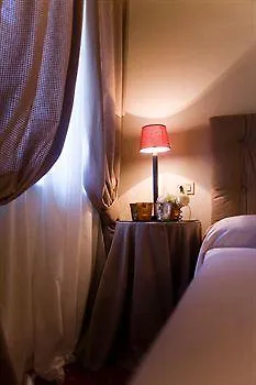 吉拉索利1号客栈